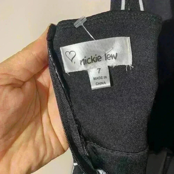 Girls Jumpsuit, black and white striped, size 7 - Picture 6 of 6